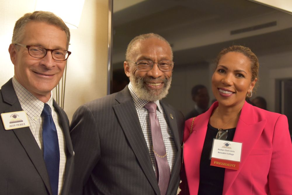 SCICU President and CEO Jeff Perez welcomes Allen University Ernest McNealey and Benedict College President Roslyn Clark Artis at the Oct. 12 Trustee Appreciation Reception.