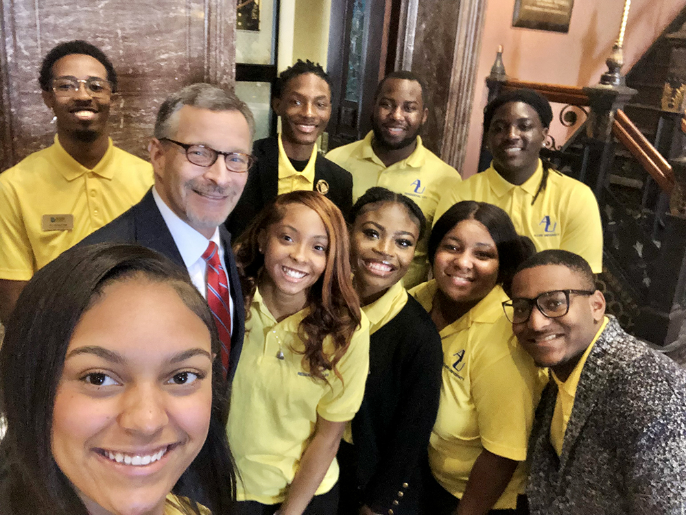 2024 SC HBCU Day at the SC State House - SCICU President Jeff Perez met with Allen University students.