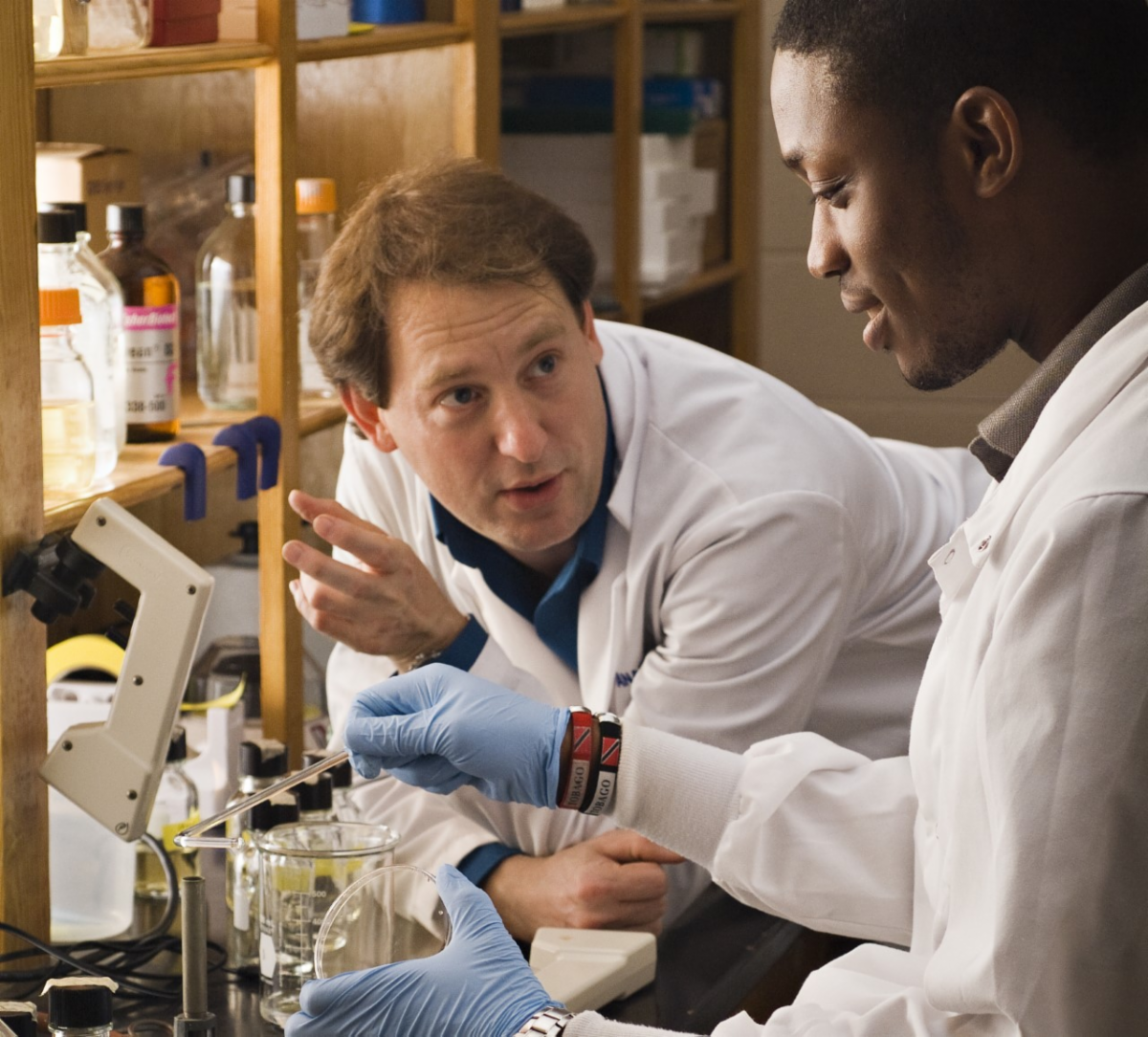 Claflin University professor Dr. Nicholas Panasik conducts research with a student in the lab.